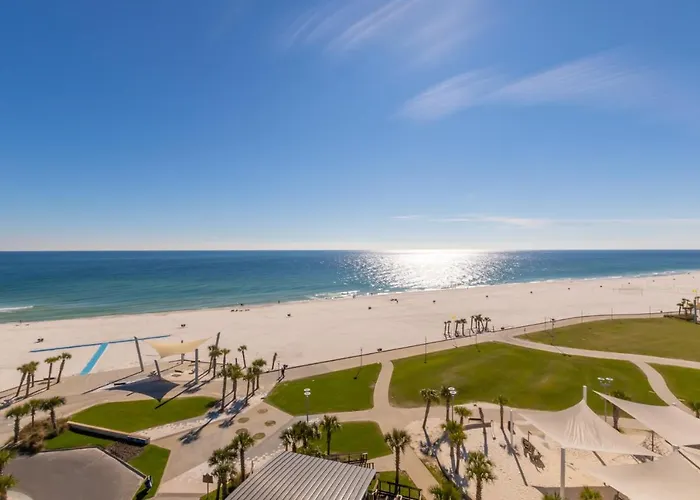 Elegant 4 Bedroom Beachfront, Luxury With Rooftop Pool Next To The Hangout Holiday home Gulf Shores