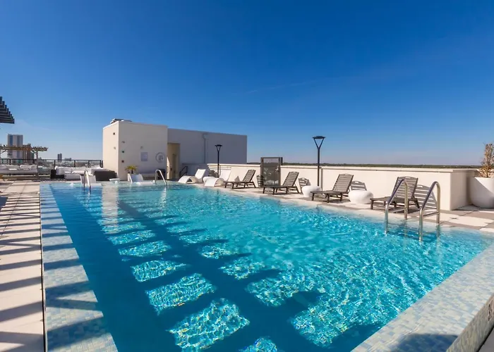 Elegant 4 Bedroom Beachfront, Luxury With Rooftop Pool Next To The Hangout Holiday home Gulf Shores