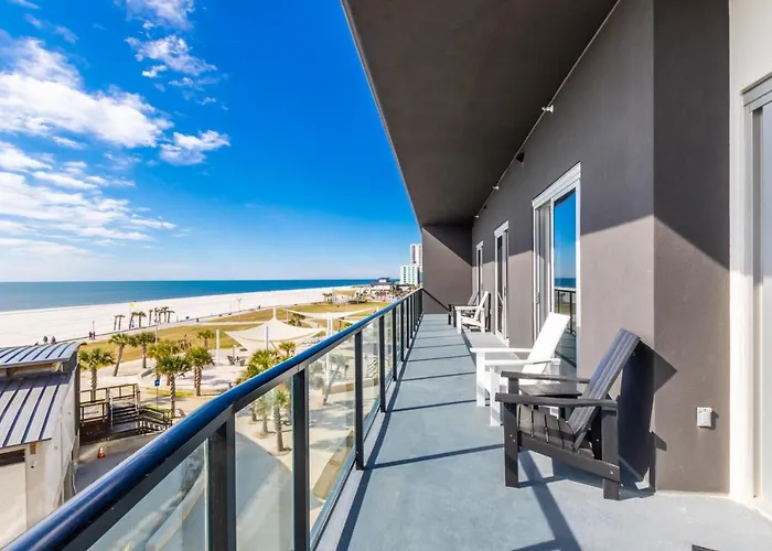 Elegant 4 Bedroom Beachfront, Luxury With Rooftop Pool Next To The Hangout * Gulf Shores