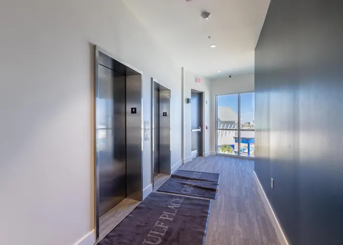 Elegant 4 Bedroom Beachfront, Luxury With Rooftop Pool Next To The Hangout * Gulf Shores